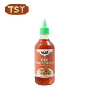 Bouteille de trempette à l'ail, délicieuse sauce thaïlandaise au piment doux