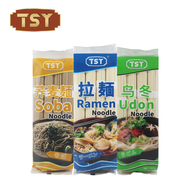 Nouilles de soupe d'udon japonaises