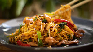 Délicieuse recette de chow mein au poulet pour un repas savoureux